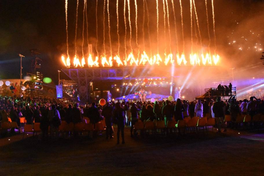 Lo spettacolo dei fuochi d&#39;artificio per la chiusura di Expo (Omnimilano)
